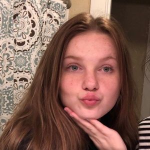 Meet your Posher, Savannah